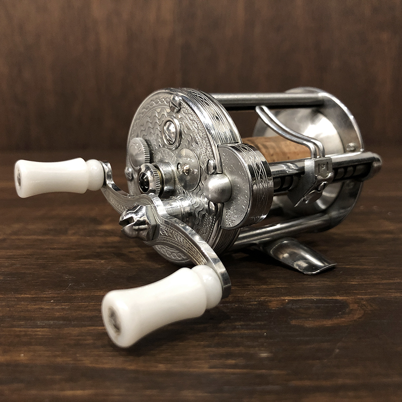 Pflueger Summit Direct Bait Reel Nickel Silver Dead Stock