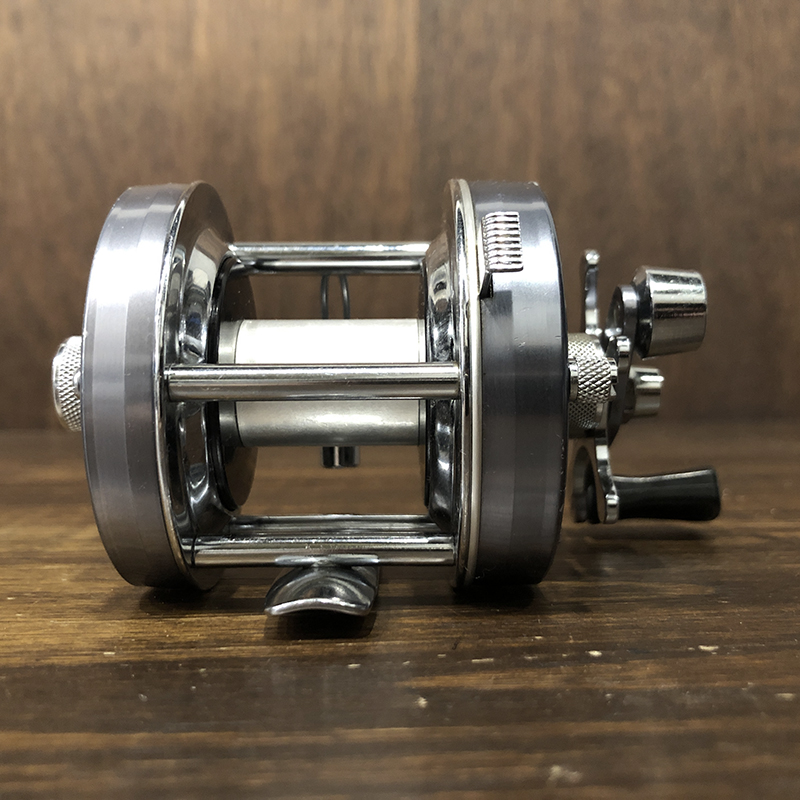Abu Ambassadeur 5500C Blue Gray Bait Casting Reel アブ