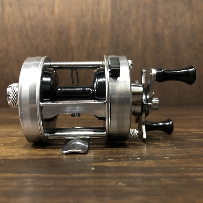 Abu Ambassadeur 2500C Bait Casting Reel 760100 アブ アンバサダー