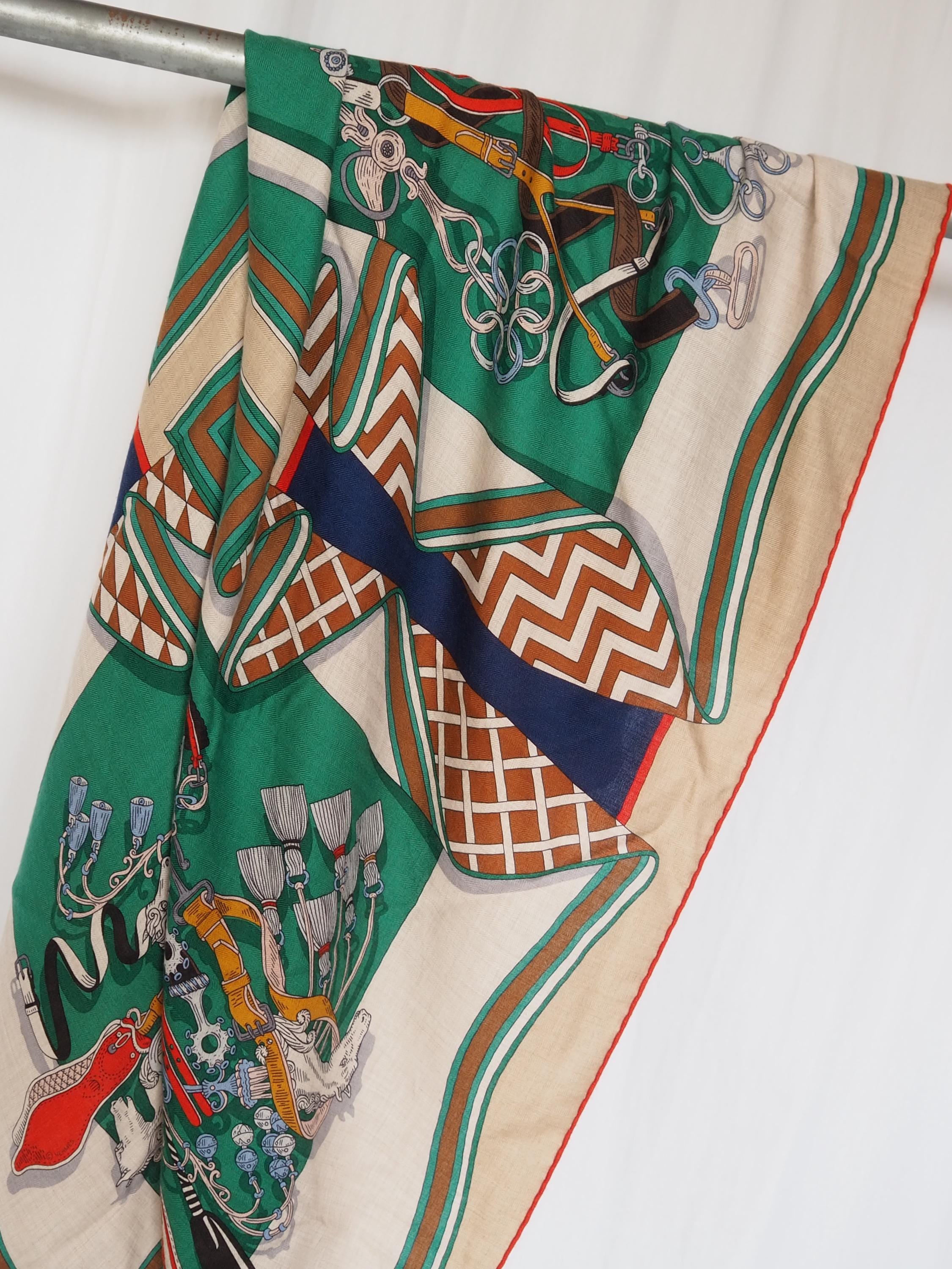 HERMES エルメス トライアングル ジェアン スカーフ カシミア シルク