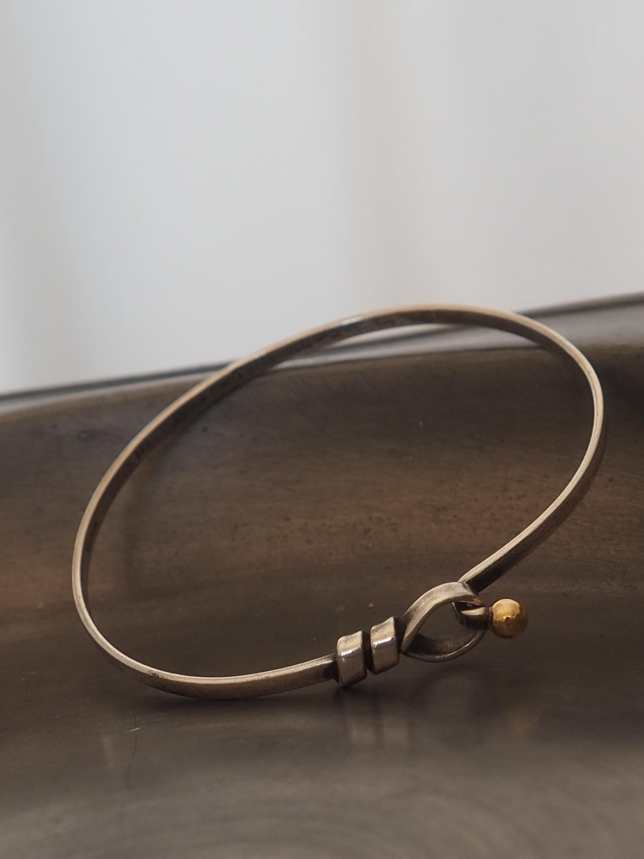 Tiffany & Co ティファニー フック&アイ バングル シルバー ゴールド