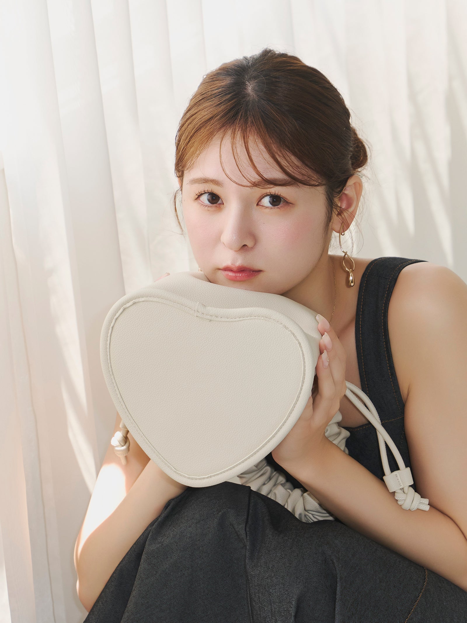 ハートボトムギャザーハンドルバッグ