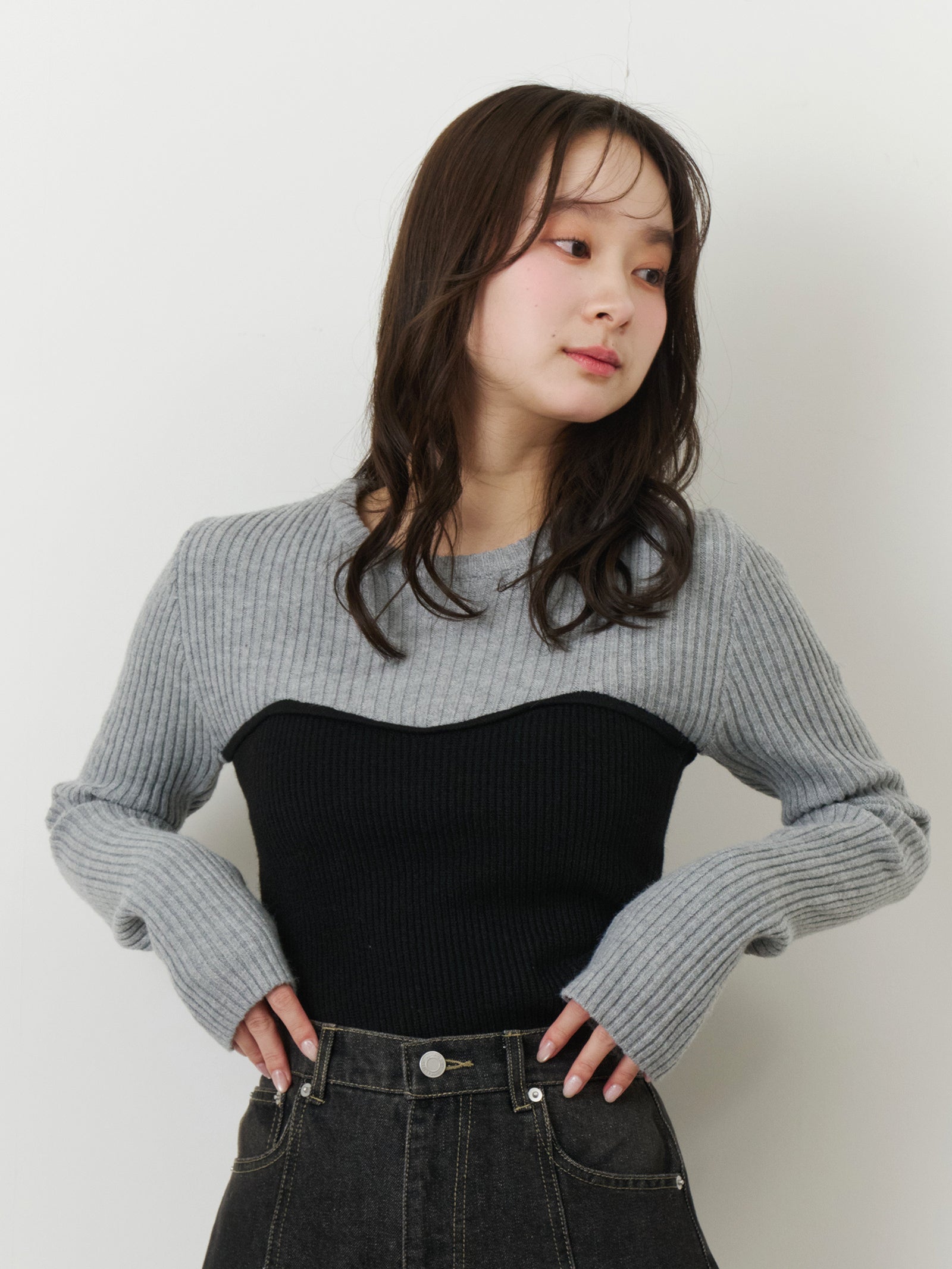 バイカラードッキングニット