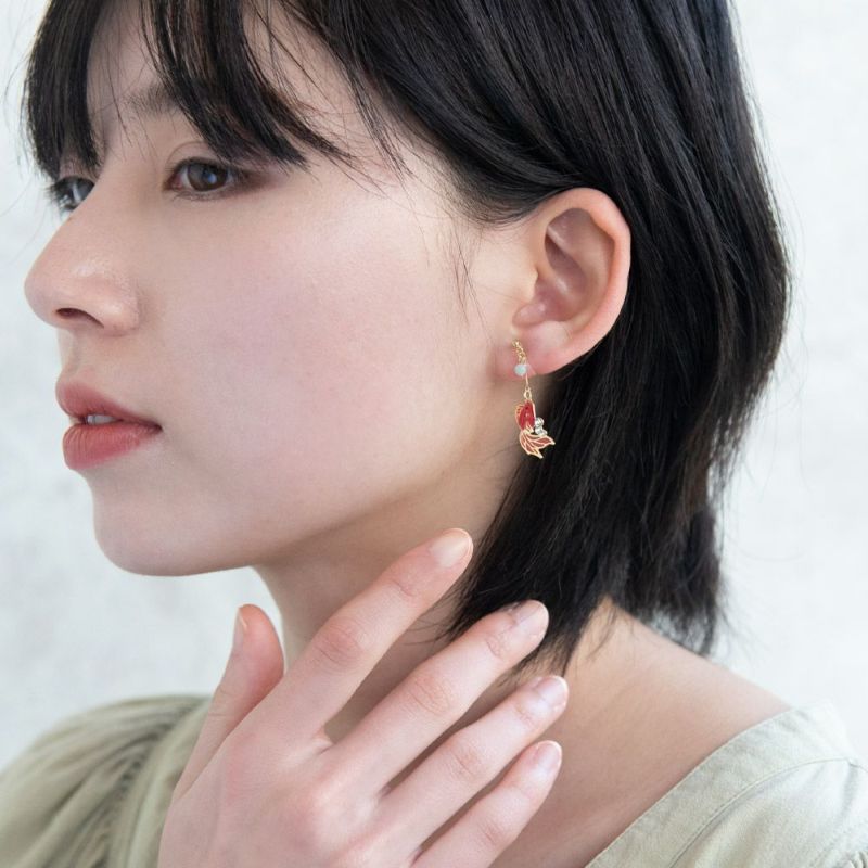 ノンホールピアス ニッケルフリー 金魚 天然石 ストーン