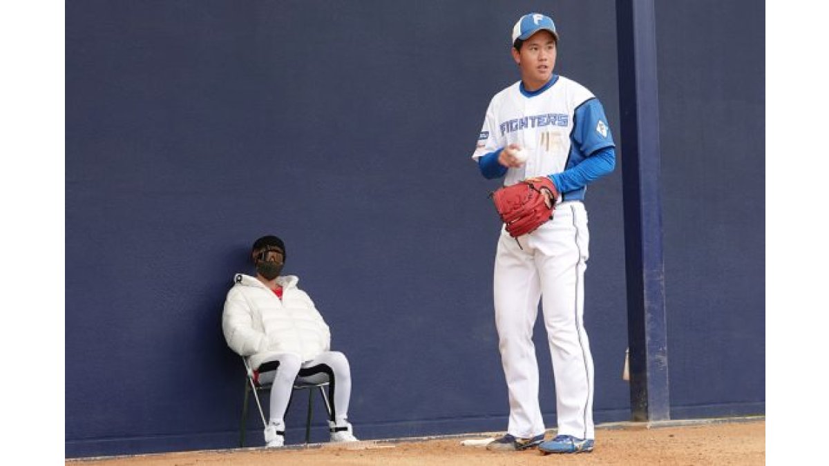 高校では捕手が捕れず封印。稲葉篤紀GMが驚愕した北海道日本ハム