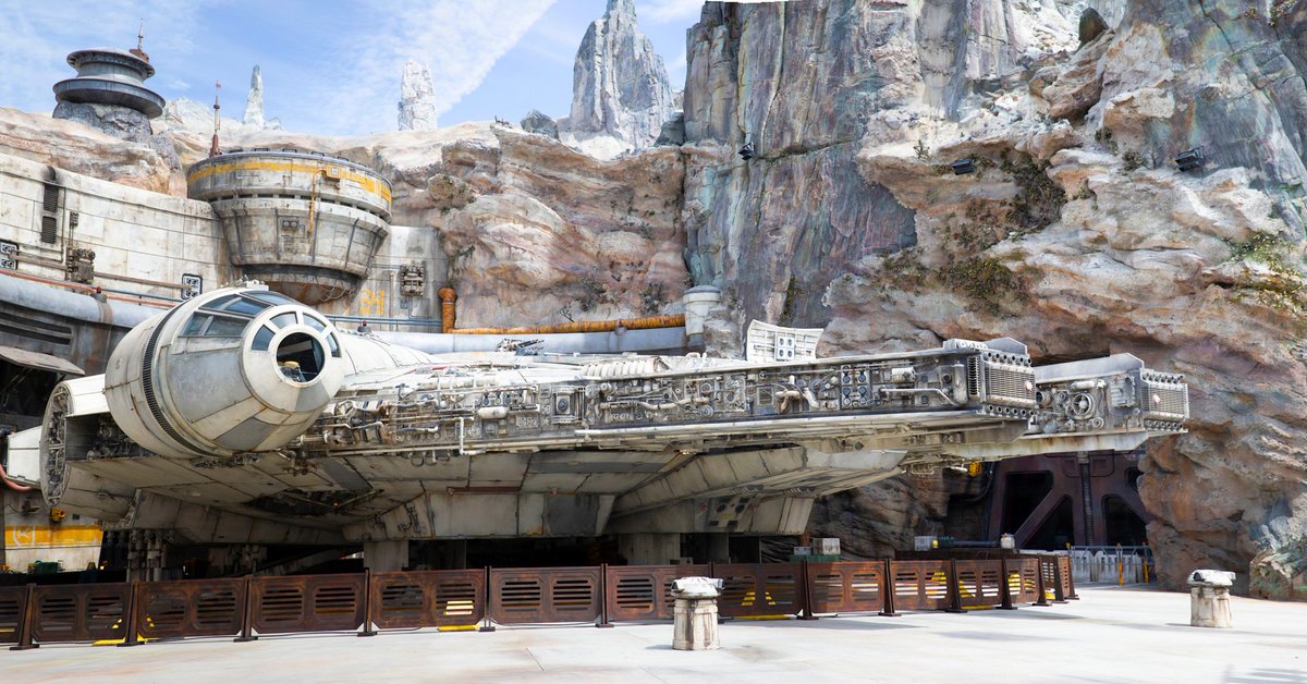 カリフォルニアディズニー の #スターウォーズ：#ギャラクシーズエッジ