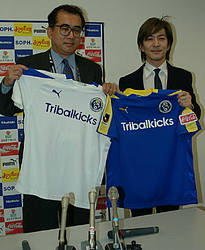 小室哲哉がお金ないのに大分トリニータのスポンサーになってすぐ