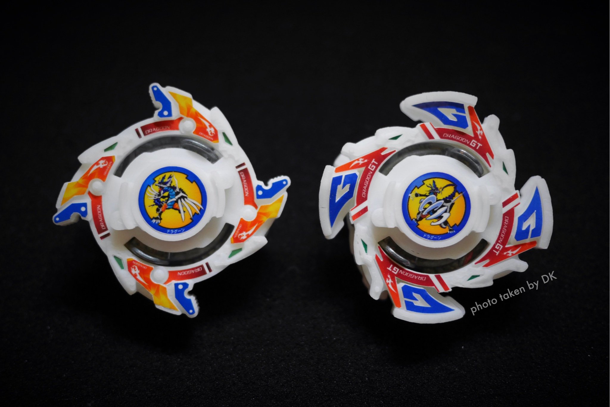 ドラグーンS（上）ドラグーンGT（下）爆転シュートベイブレード