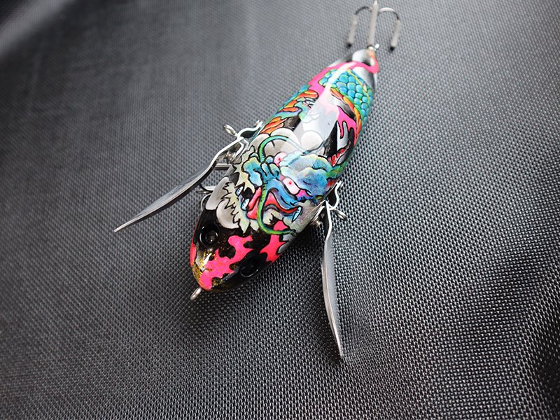 FXXX EIRIAN.HEAD`S 145 和柄 筆塗りこのルアーは、14.5㎝と言う大きめ