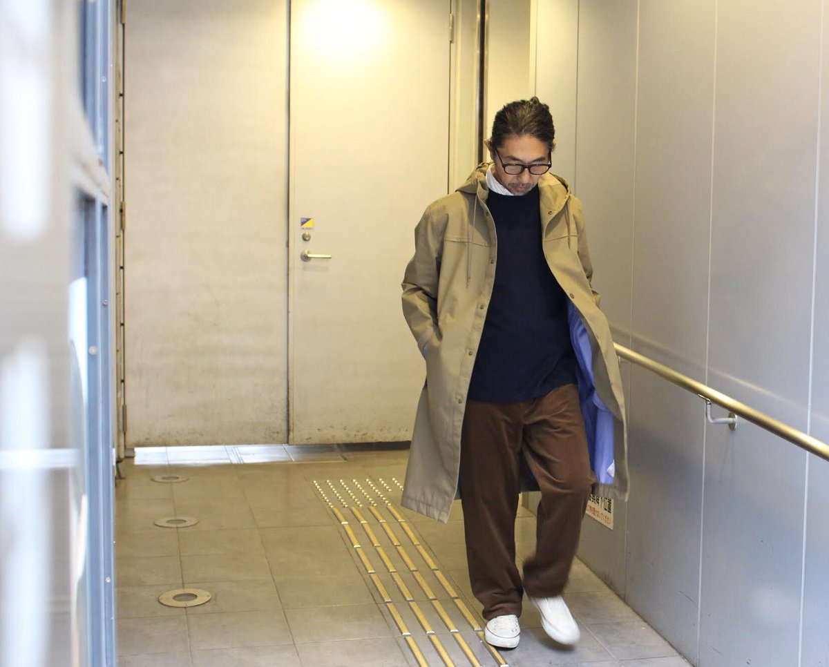 nanamicaのフットボールTee、コーデュロイパンツにGORE-TEX シェル