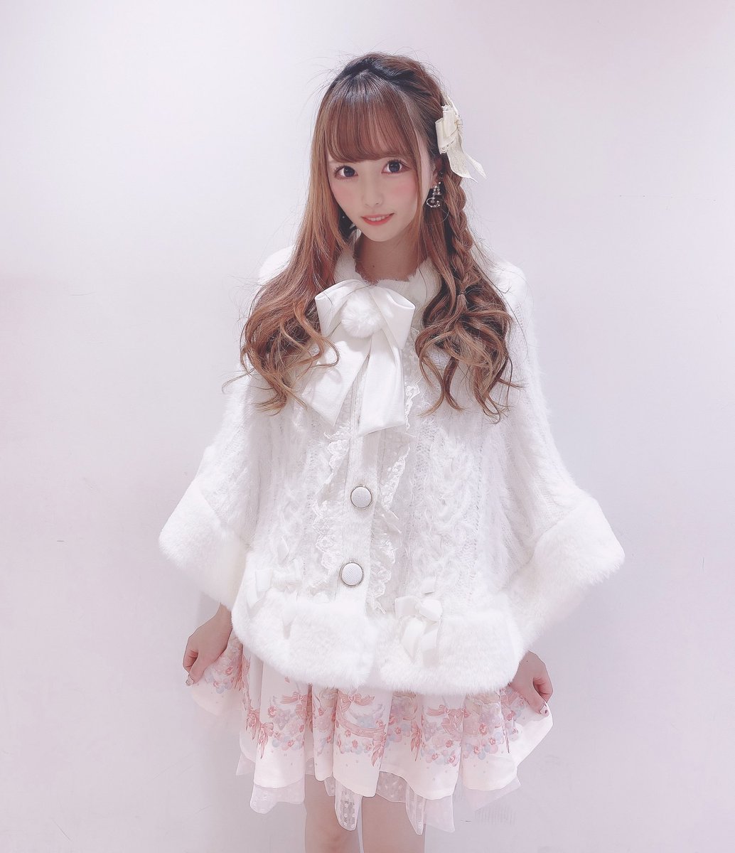 ⑅୨୧ 新宿ALTA店♡新作item ୨୧⑅* 毎年大人気🐰💗ポンチョが登場