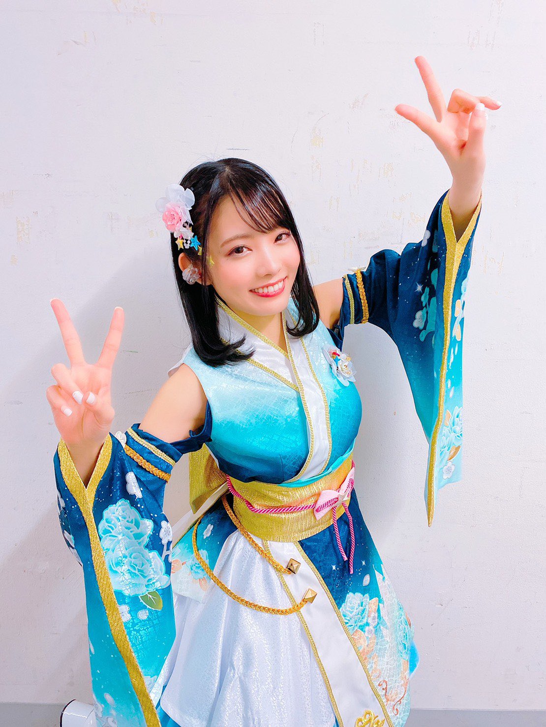 天野聡美直筆サイン入りブロマイドアクリルスタンド