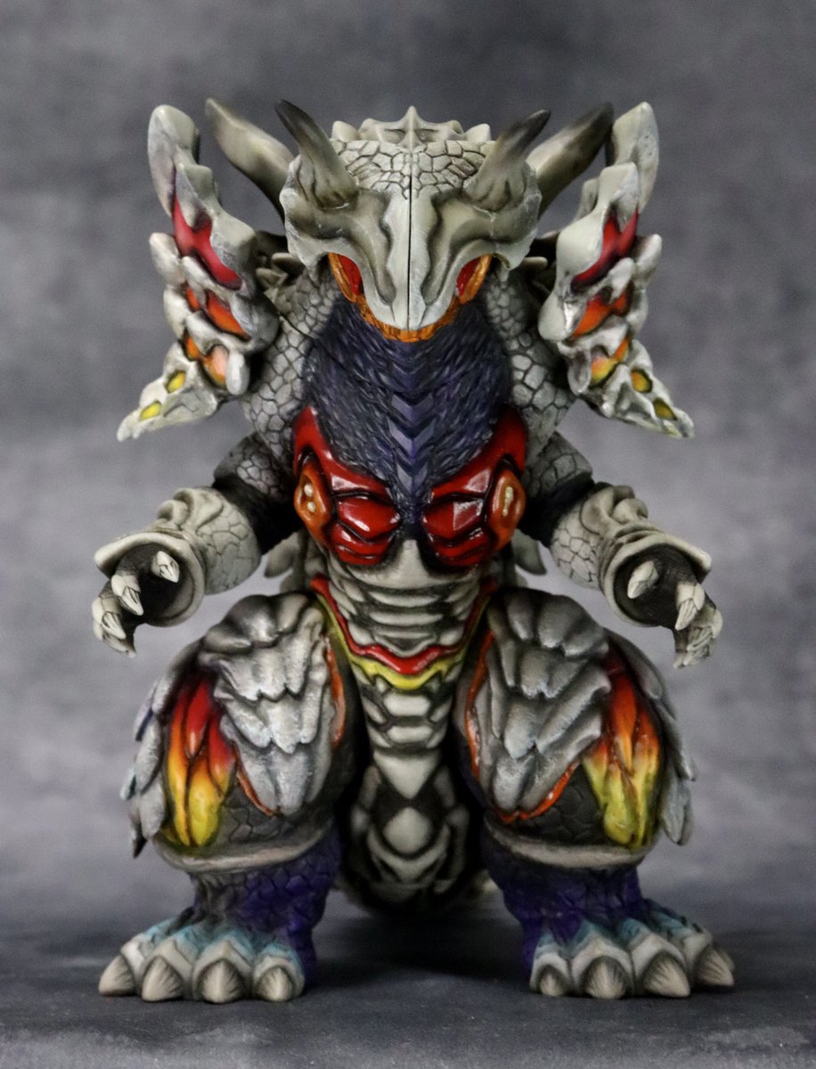 ウルトラ怪獣アドバンス 天弓怪獣ニジカガチ」 リペイント完成です