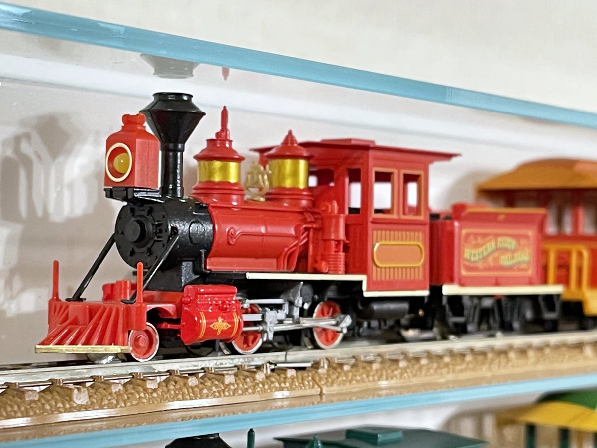 開演当時にトミーが発売していたウエスタンリバー鉄道の模型 Nゲージが