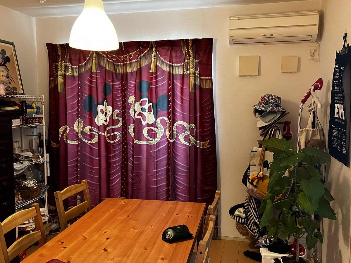 ディズニー ミッキーマウスレビュー カーテン ミッキーマウスレビュー