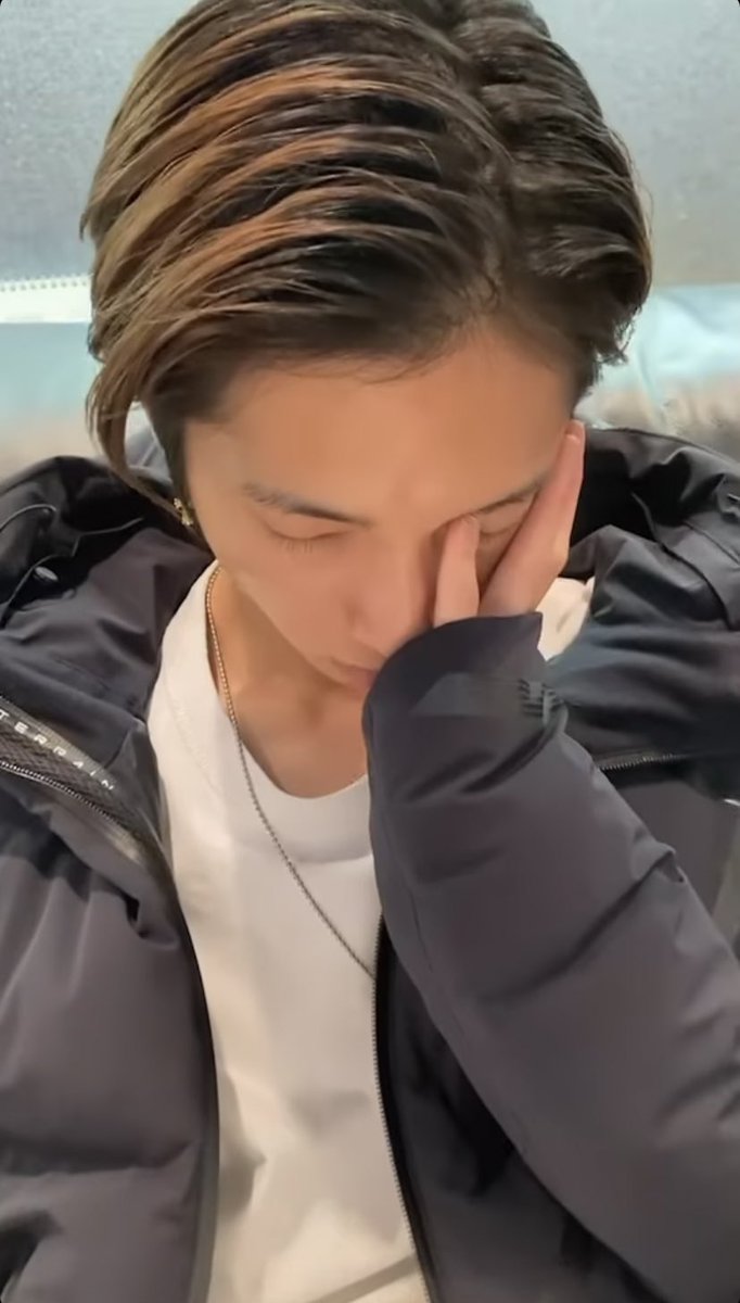 SixTONES 田中樹くん Instagram ストーリー着用 私服 DESCENTE