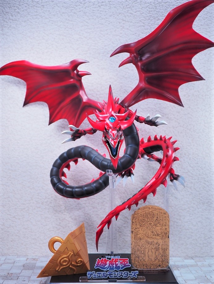 コトブキヤ 重巧超大 「オシリスの天空竜」 全長約500mmとマテルの玩具