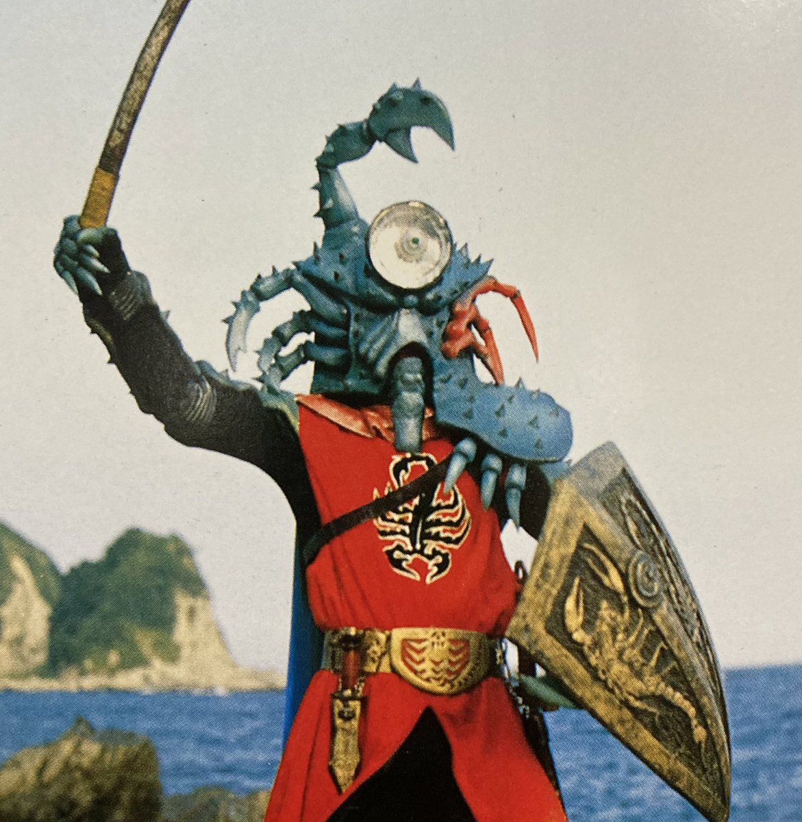 あ、突然また妄想。「カニレーザーがドクトルGの衣装にマスクと腕