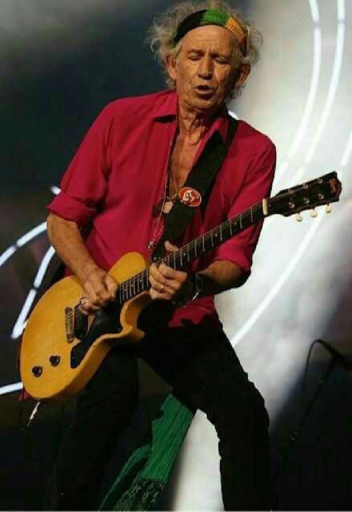 真島昌利がキースリチャーズに憧れてバンダナ巻き始めたのアツいんだよ