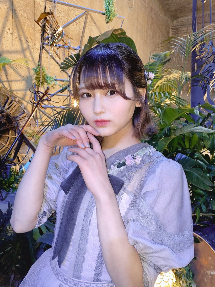 LOVE 11th single 「 あの子 コンプレックス 」 MV公開です𓂃