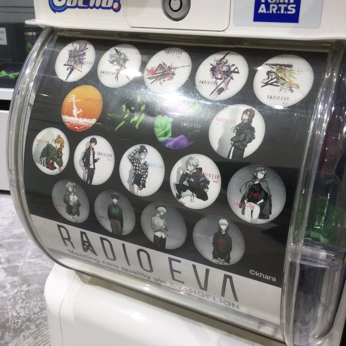 再入荷】RADIO EVA 缶バッジ 第1弾〜第4弾が店頭にて稼働中！ 大好評の