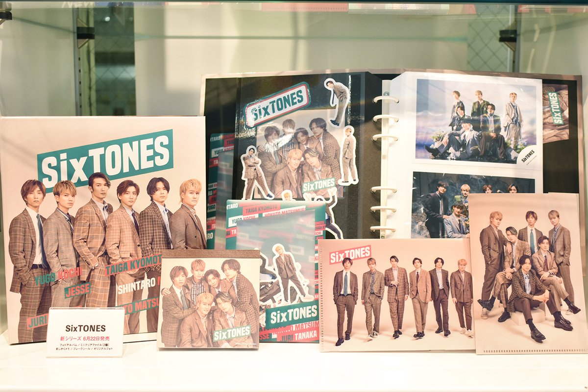 ポートレートシリーズ】 本日から『20th Century』『NEWS』『Sexy Zone