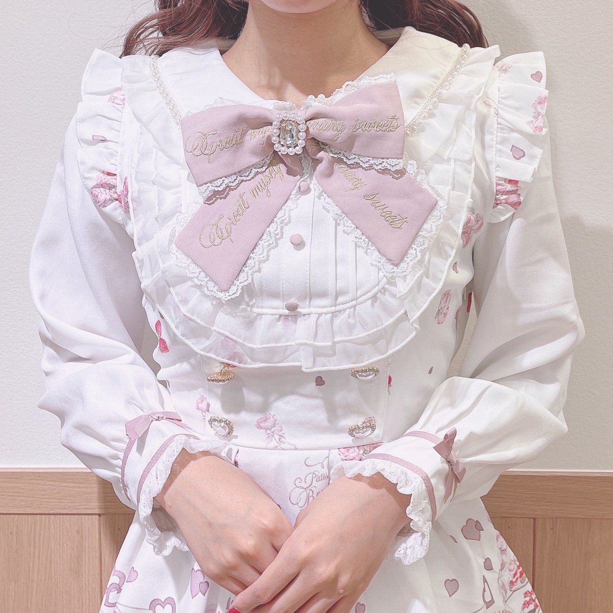 ❤︎ 𝐋𝐈𝐙 𝐋𝐈𝐒𝐀 近鉄Pass'e店 ❤︎ #ManyHeartsAfternoontea柄