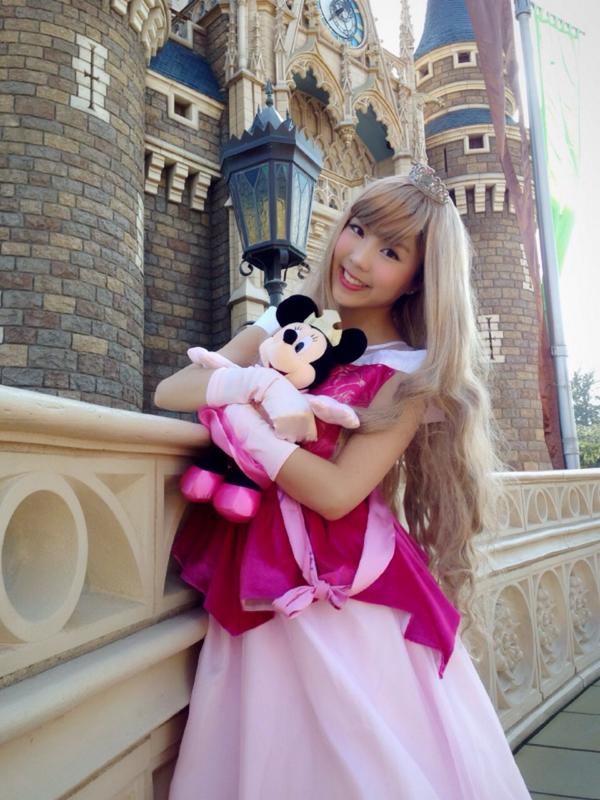 momoさん専用 ディズニーランドビビディバビディオーロラ姫ドレス