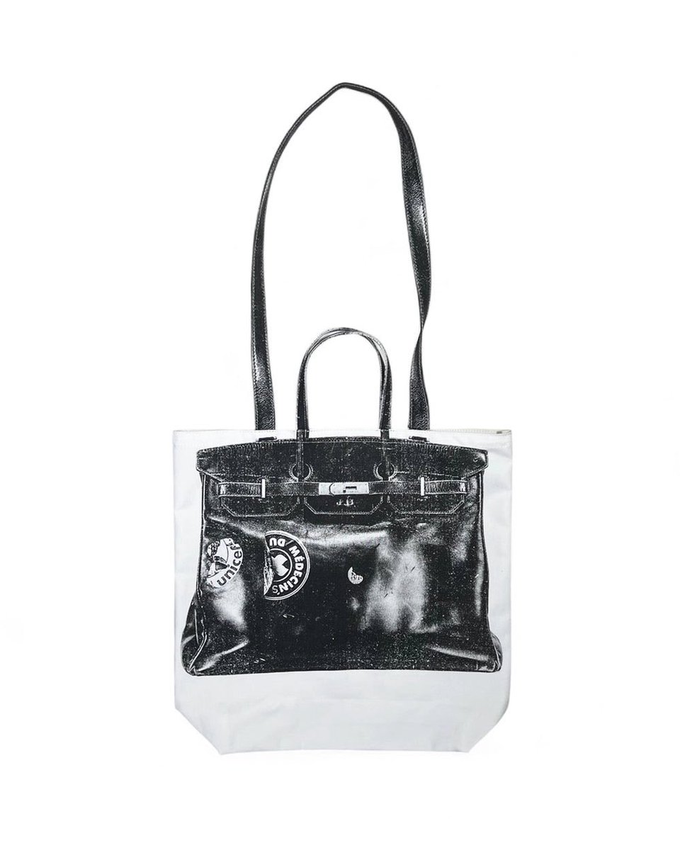 G6xD6iva0AMKWk4.jpg?format=jpg