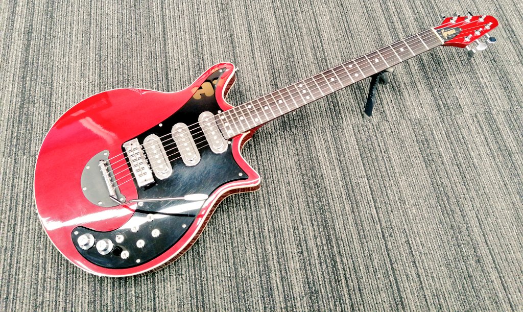 ブライアン・メイ氏が自作したレッドスペシャルをコピーしたグレコBM