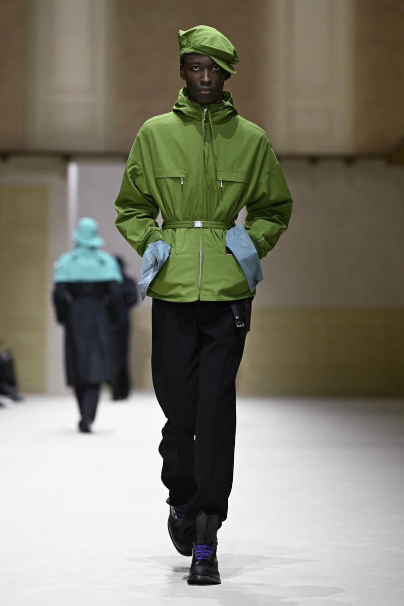 ★火曜タイムセール｜17時まで★新品★フラメンコ衣装＊ティアードファルダ