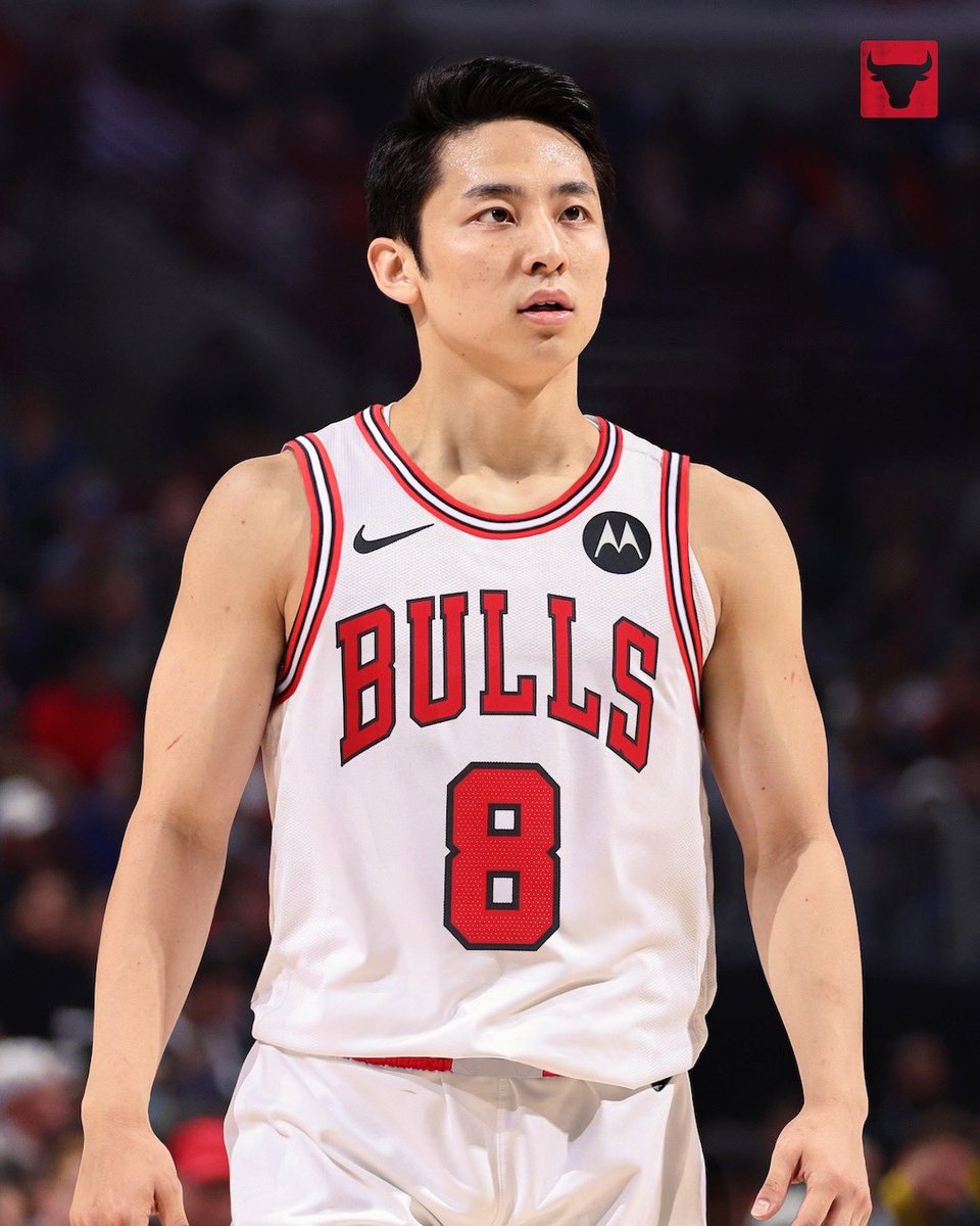 河村勇輝のシカゴブルズでの背番号が8に決定 ブルズのユニフォームも