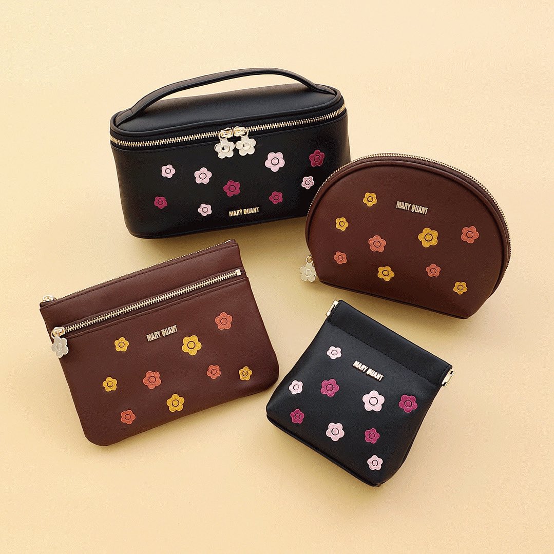 マリークワント　ニューエラ　デイジーポーチ　2色セット