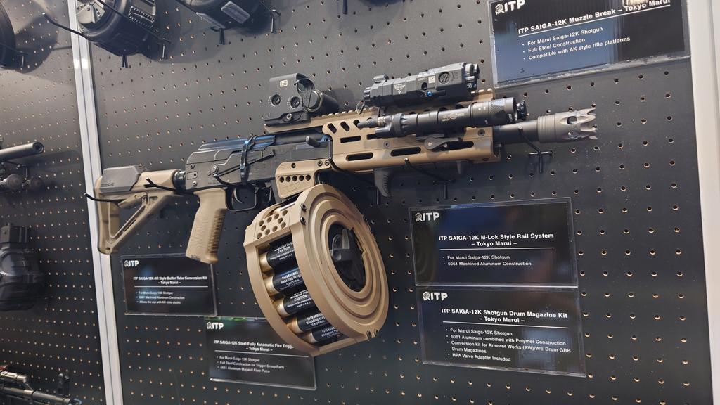 マルイのサイガがカスタムされてました。ドラムマガジンカッコイイ
