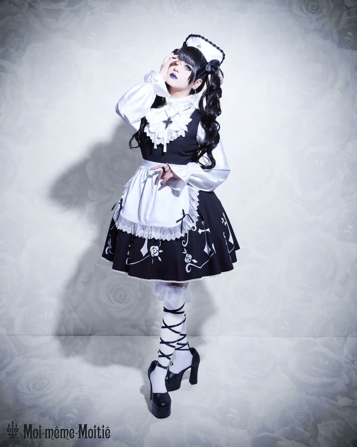 発売中】 ○薔薇十字ジャンパースカート ¥46,200 JPY ブランド立ち上げ