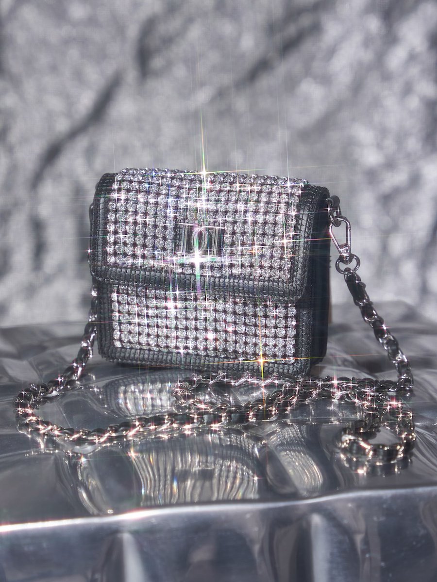 さらに…！！ 豪華ノベルティイベントも開催…🖤🤍 『クリスタルミニ