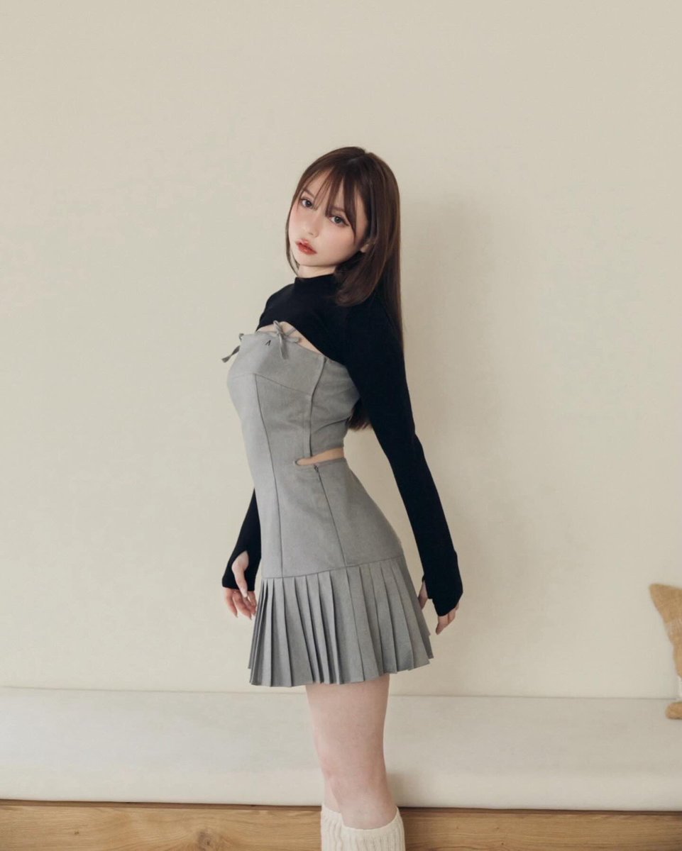 3/25(月)発売分から下記1点を受注販売いたします。 Karen knit set