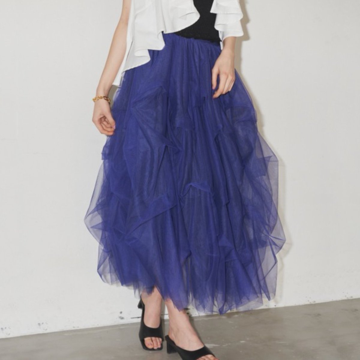 石原さとみ さん衣装】 📺10/10 #トリセツショー«只今放送中» 石原