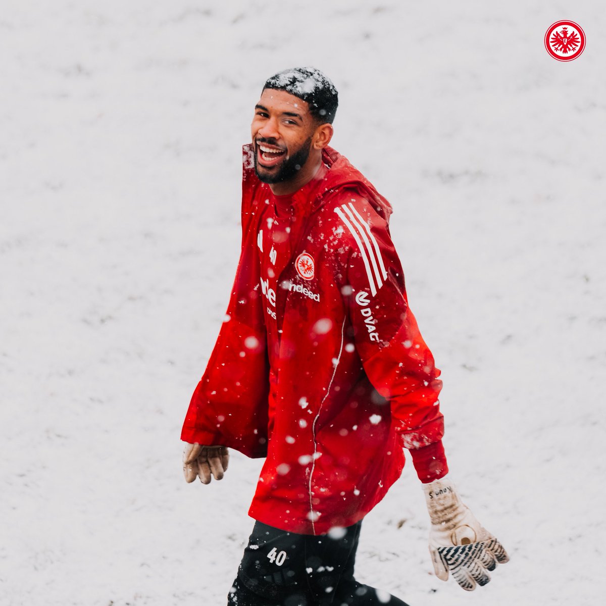 フランクフルトは本日大雪に🌨️❄️ #SGE | #アイントラハト