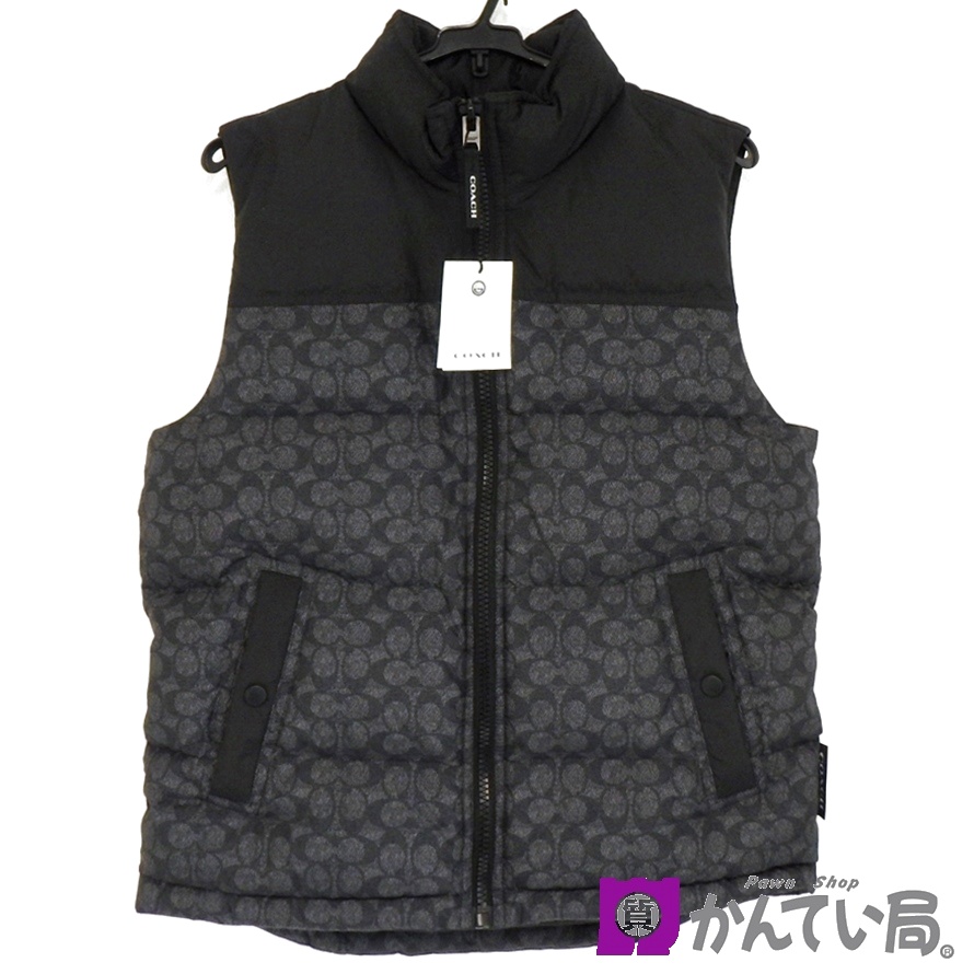 商品紹介】 今の季節にピッタリ♪ コーチのダウンベストです。 洗濯機