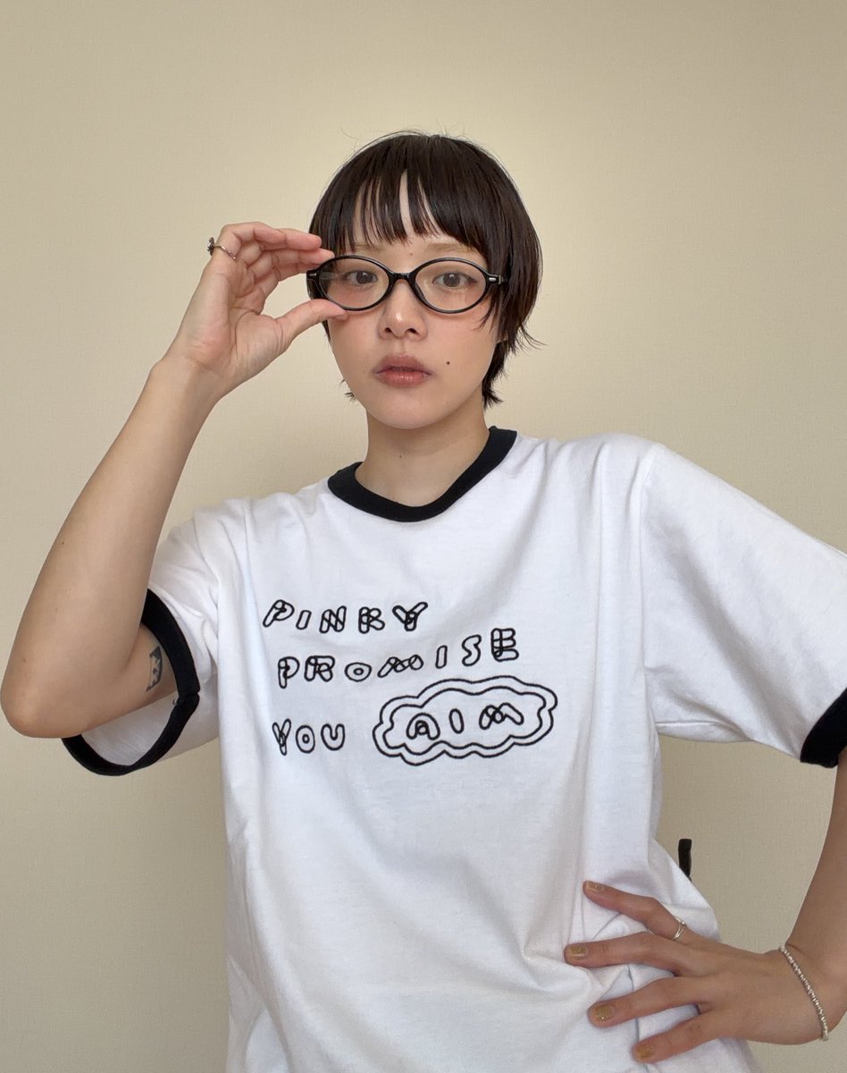 やほ〜！ ファンクラブツアーのグッズができました🐰 まずは第一弾