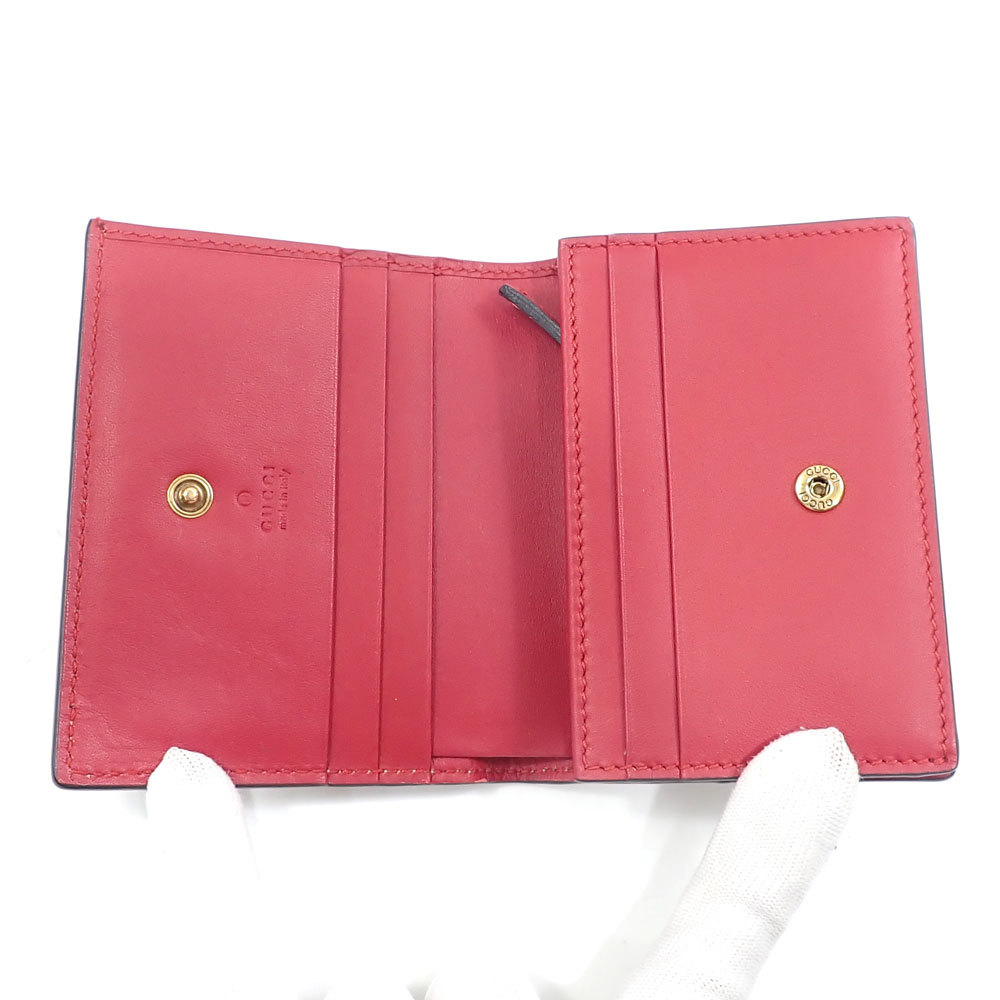 グッチ GGスプリーム チェリー 二つ折り財布 販売中です✨ 立体的な
