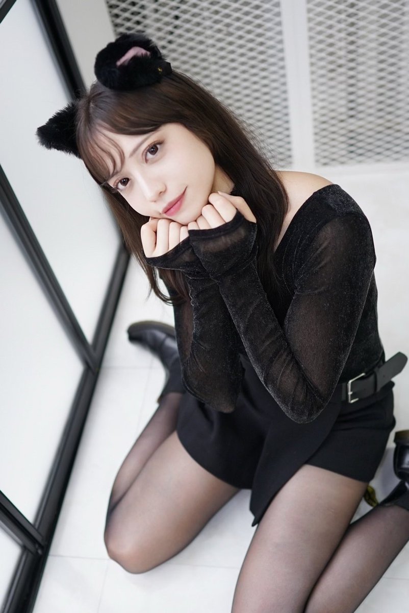 にゃんにゃん 猫の日🐈‍⬛♡ 📸@zebrafox47