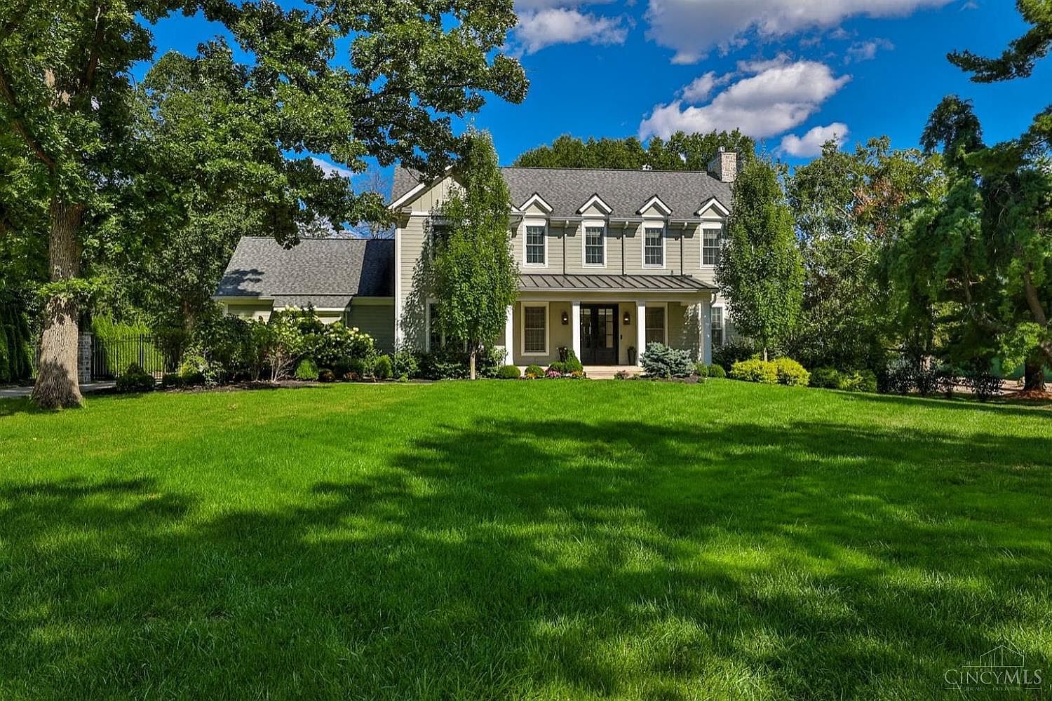 216 Hilltop Ln, Cincinnati, OH 45215 | Zillow