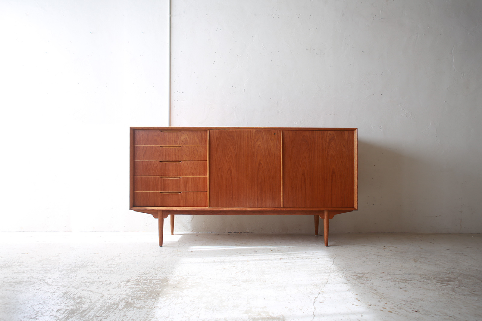 Side Board “Silvia” by Svante Skogh | phono | 金沢 北欧 中古家具