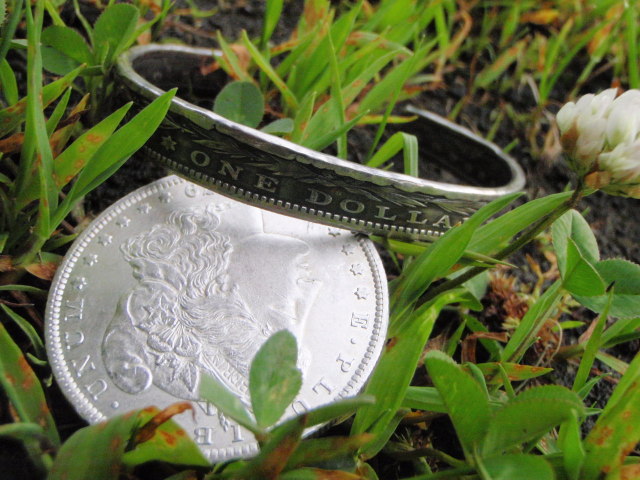 ONE DOLLAR バングル モルガン アンティークコインアクセサリーと革