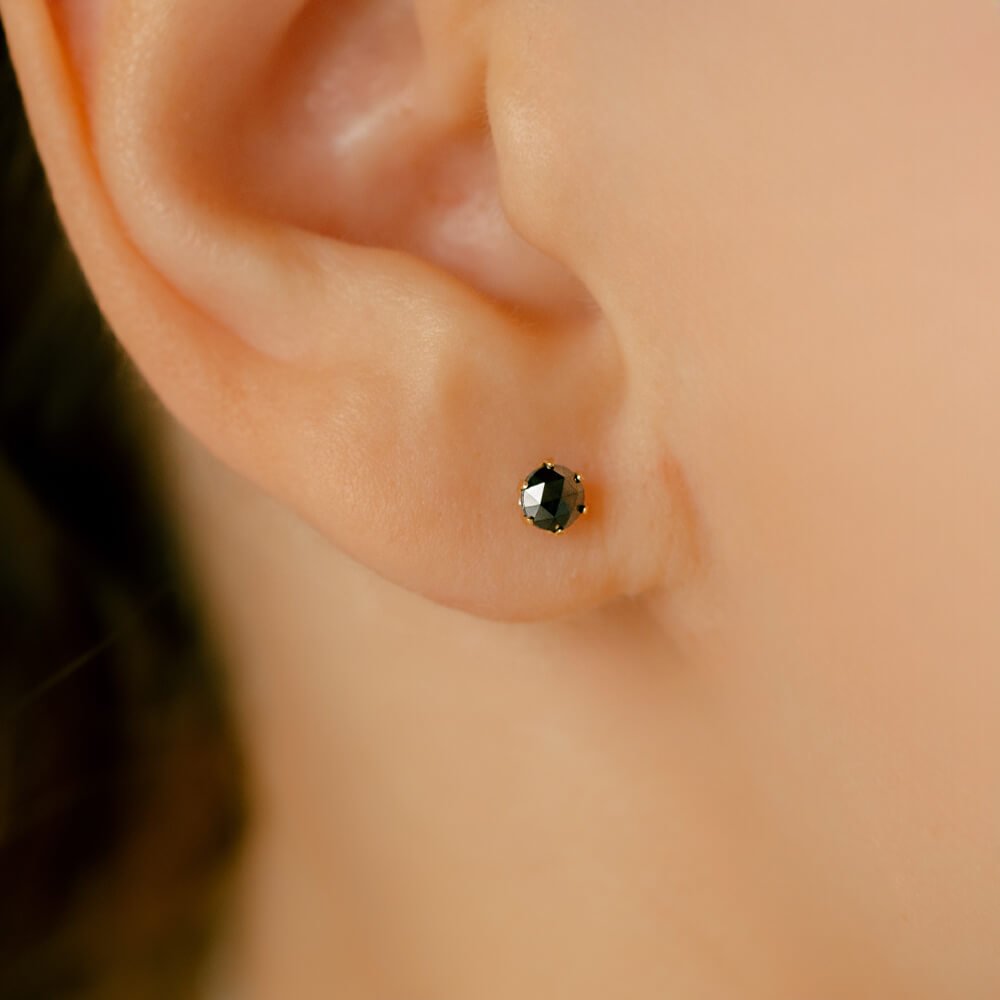 メンズ軟骨ピアス│ブラックダイヤモンド ピアス K18/PT – PICOLLET
