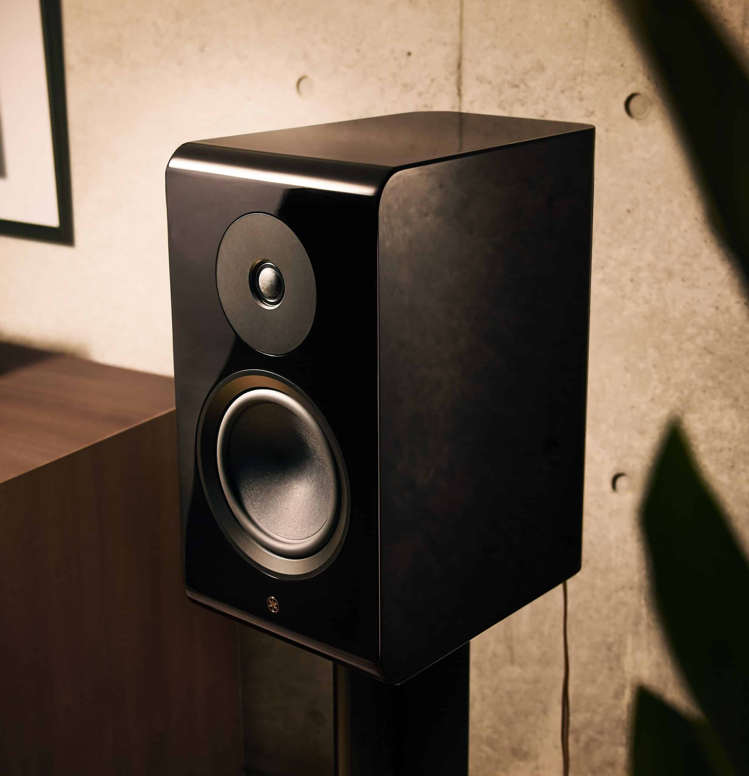 Review: Yamaha NS-800A Loudspeaker