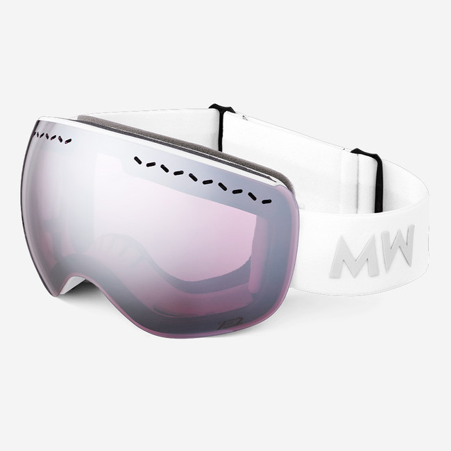 北欧デンマークのアイウェアブランド、MessyWeekendが新作スノー