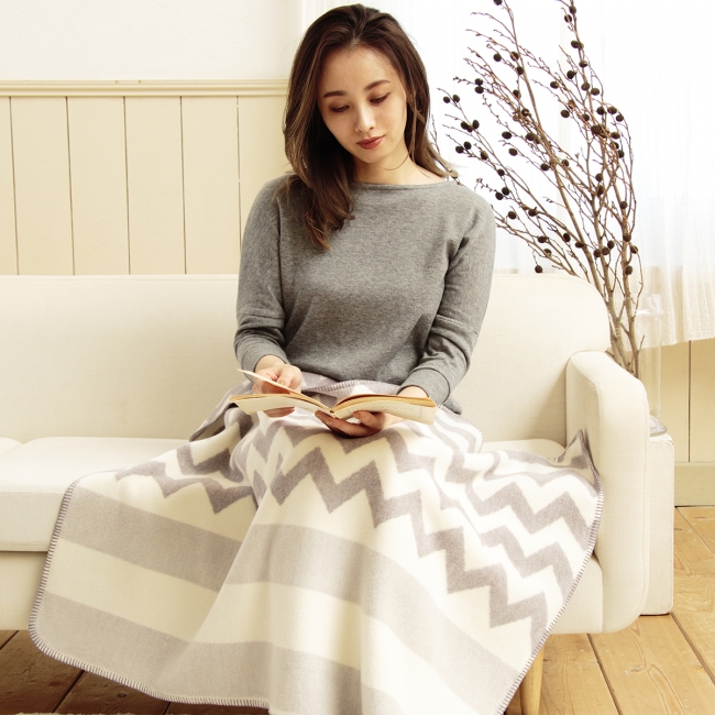 nest Robe ブランケットウール 平面デザイン ポンチョ ブラウン